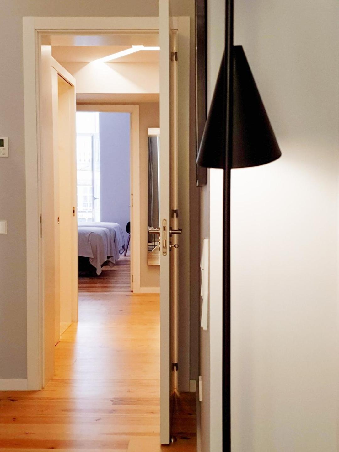 Apartment Stylish Modern In The Heart Of Cais Do Sodre Lisbon