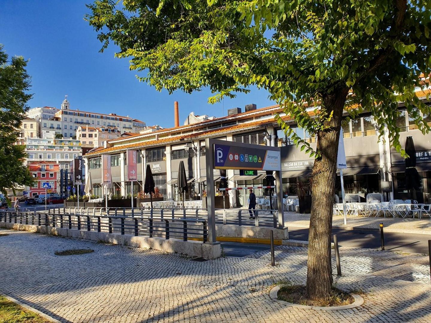 Apartment Stylish Modern In The Heart Of Cais Do Sodre